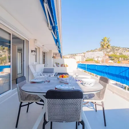 1-br Sea View Terrace & Parking Apartment Cannes