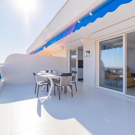 1-br Sea View Terrace & Parking Apartment Cannes