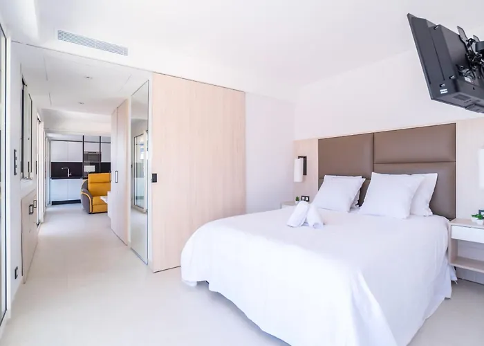 شقة 1-br Sea View Terrace & Parking كان