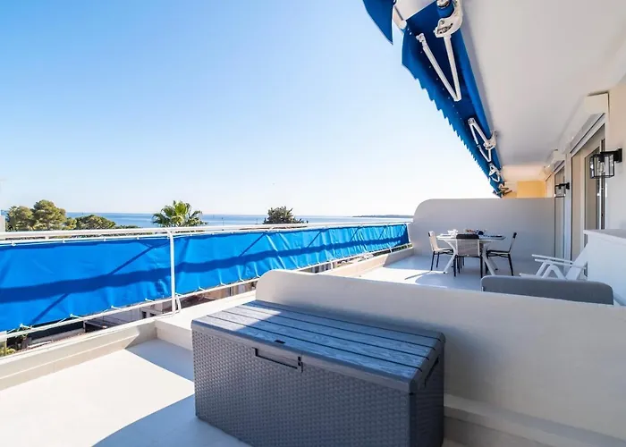 1-br Sea View Terrace & Parking كان