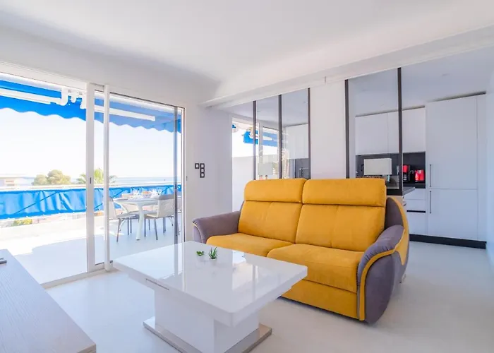 1-br Sea View Terrace & Parking كان