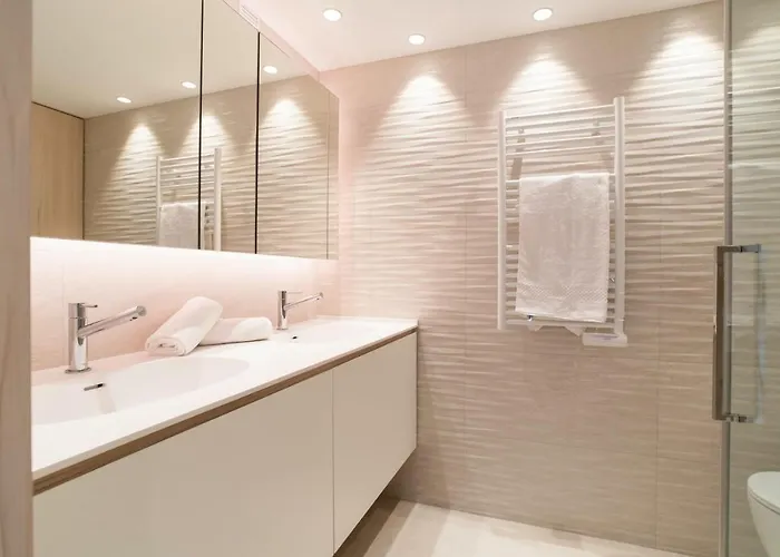 1-br Sea View Terrace & Parking شقة كان