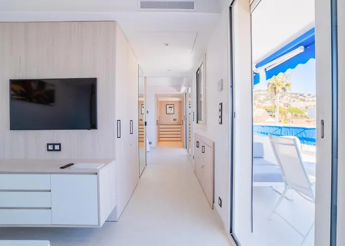 شقة 1-br Sea View Terrace & Parking *