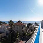 Апартаменты 1-br Sea View Terrace & Parking *